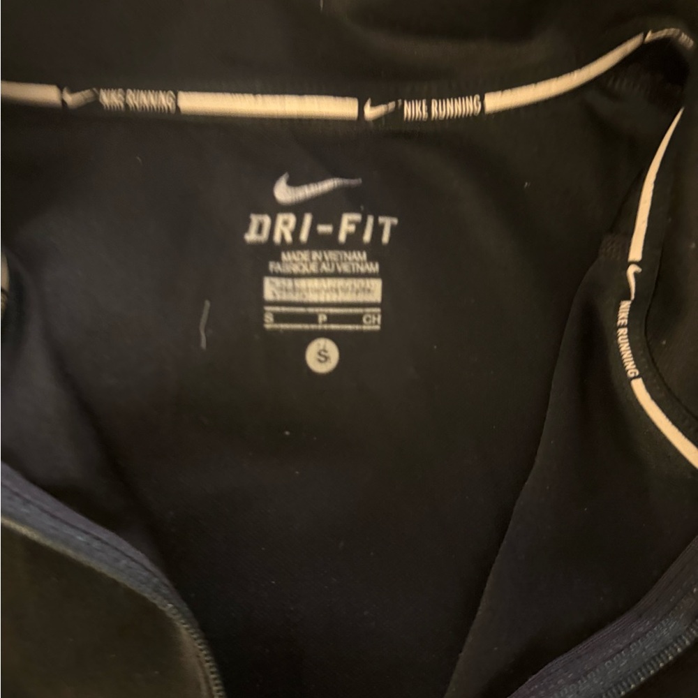 Nike Dryfit Men's Black Pullover size Small - Picture 2 of 2